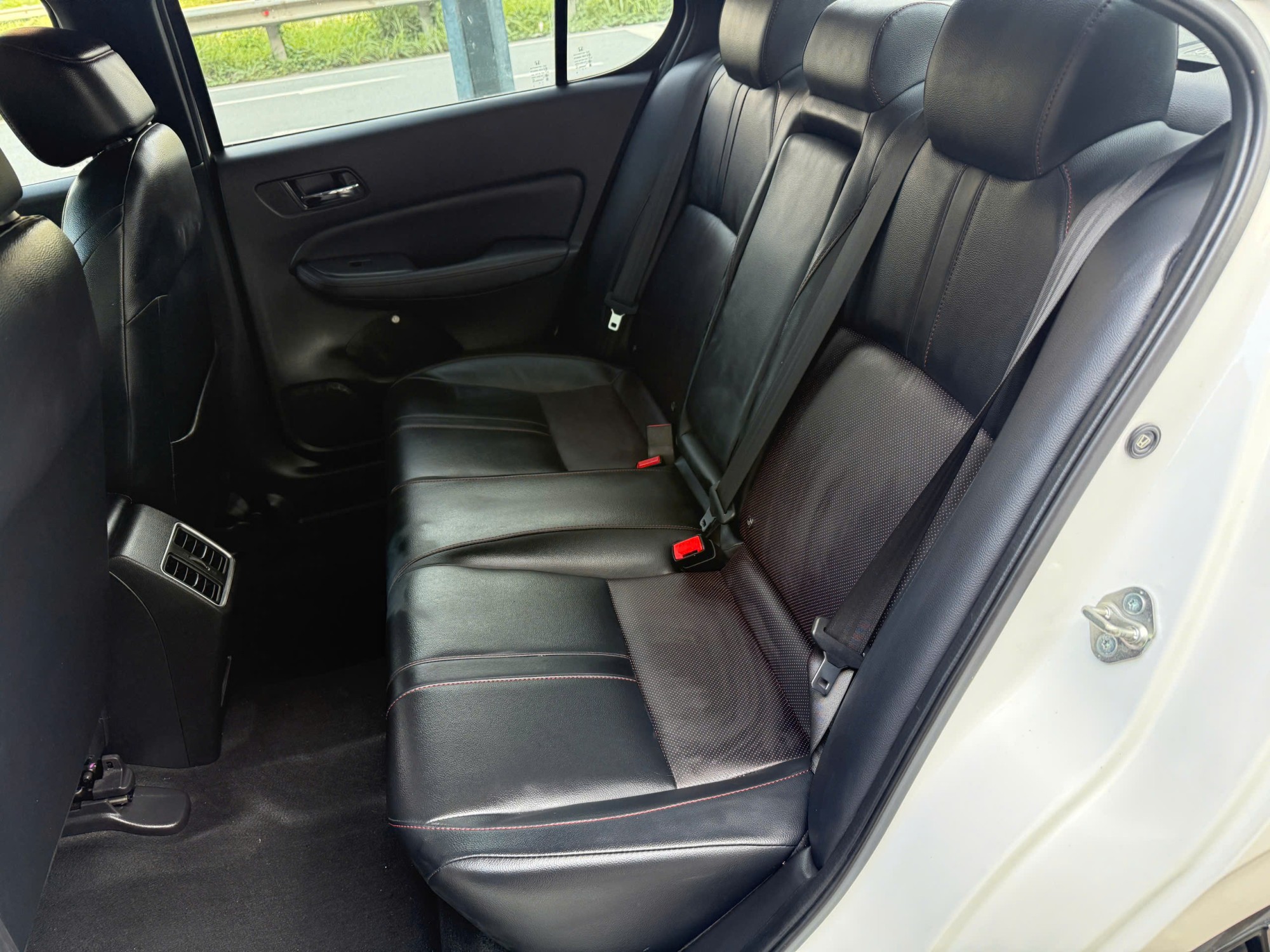 Hàng ghế sau Honda City RS 2023